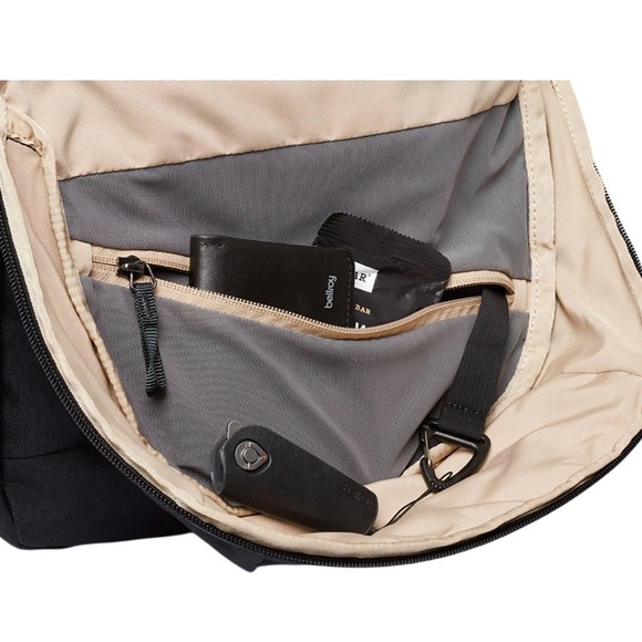 BELLROY Via Backpack 20L - Picture 4 of 5